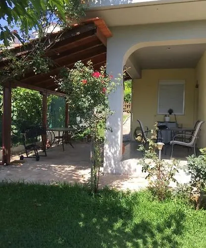 House With Garden Netflix *