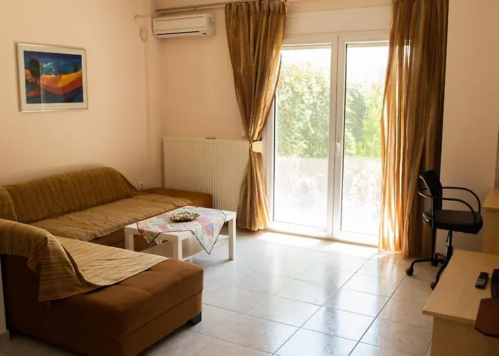 House With Garden Netflix *